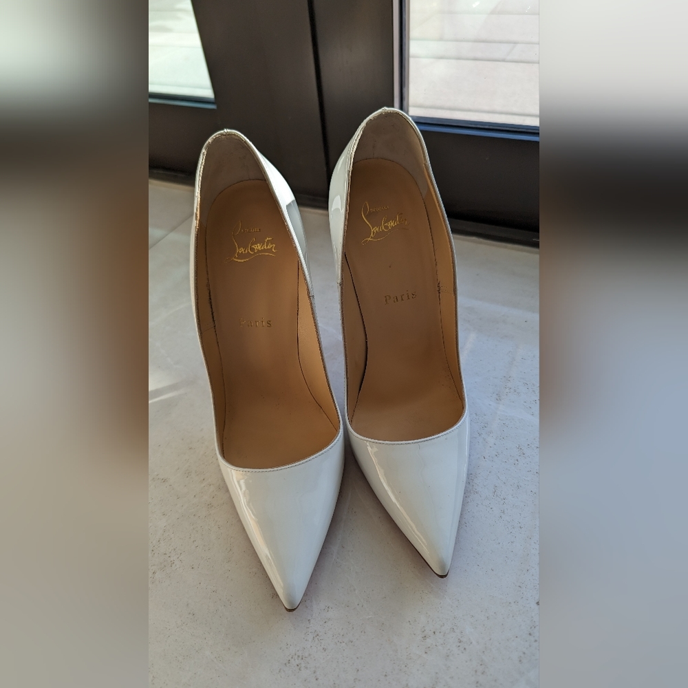 Christian louboutin size 39, white